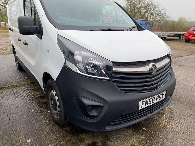Used Vauxhall Vivaro S 2018 White