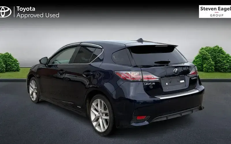 Used Lexus CT200h 136 HP (100 kW) 2017 Hatchback