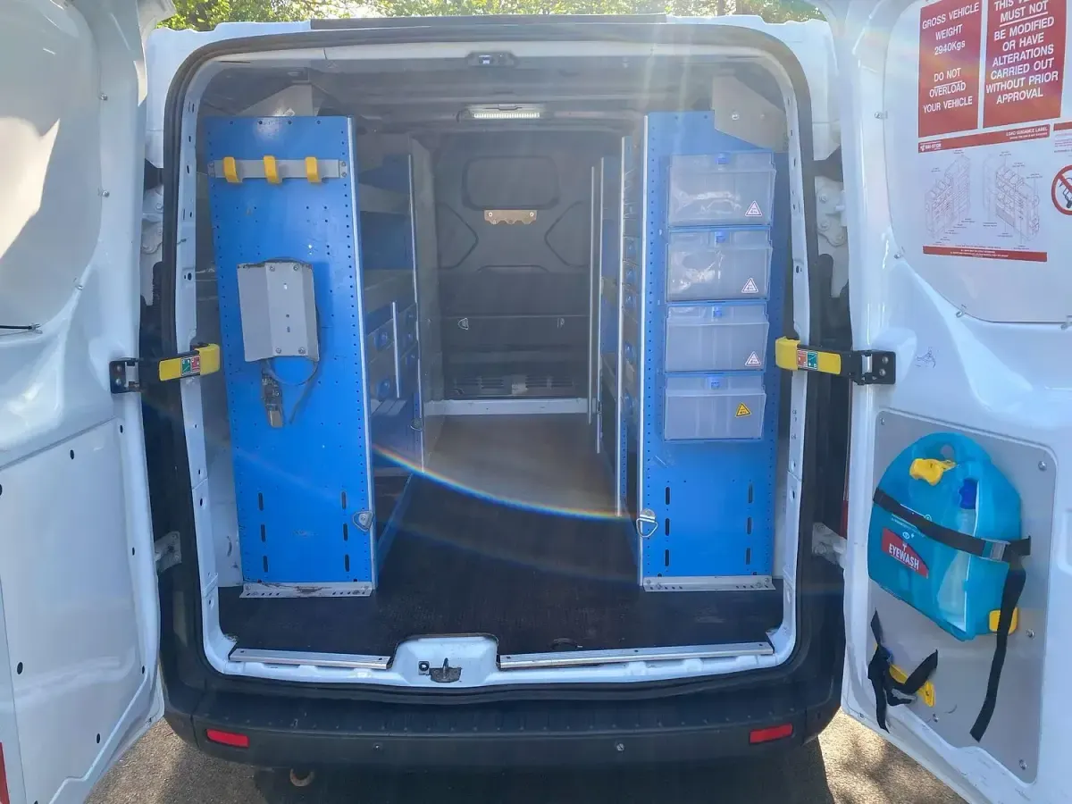 Used Ford Transit Custom 105 HP (77 kW) 2017 White Van