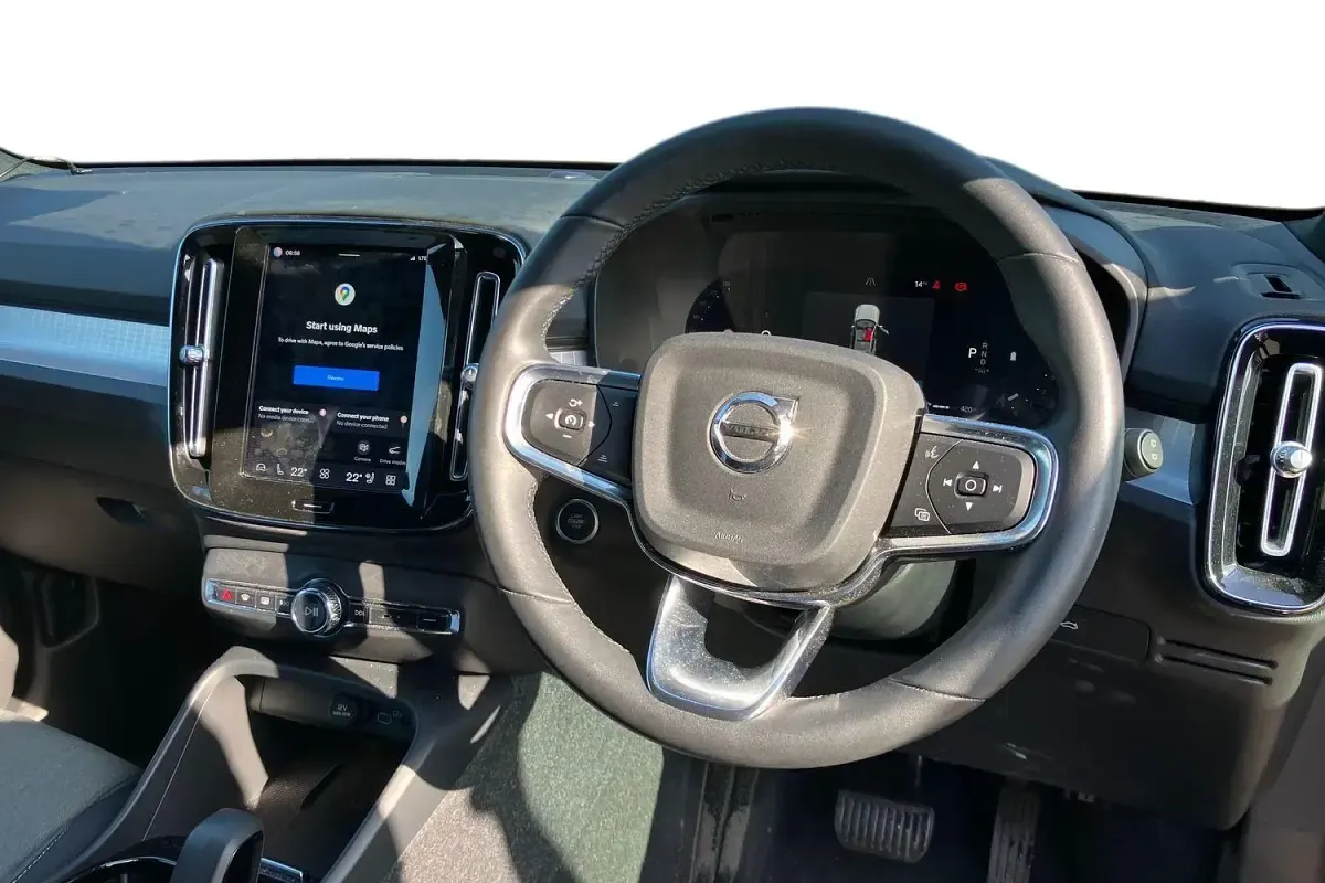 Usado Volvo XC40 Plus 2022 Azul SUV