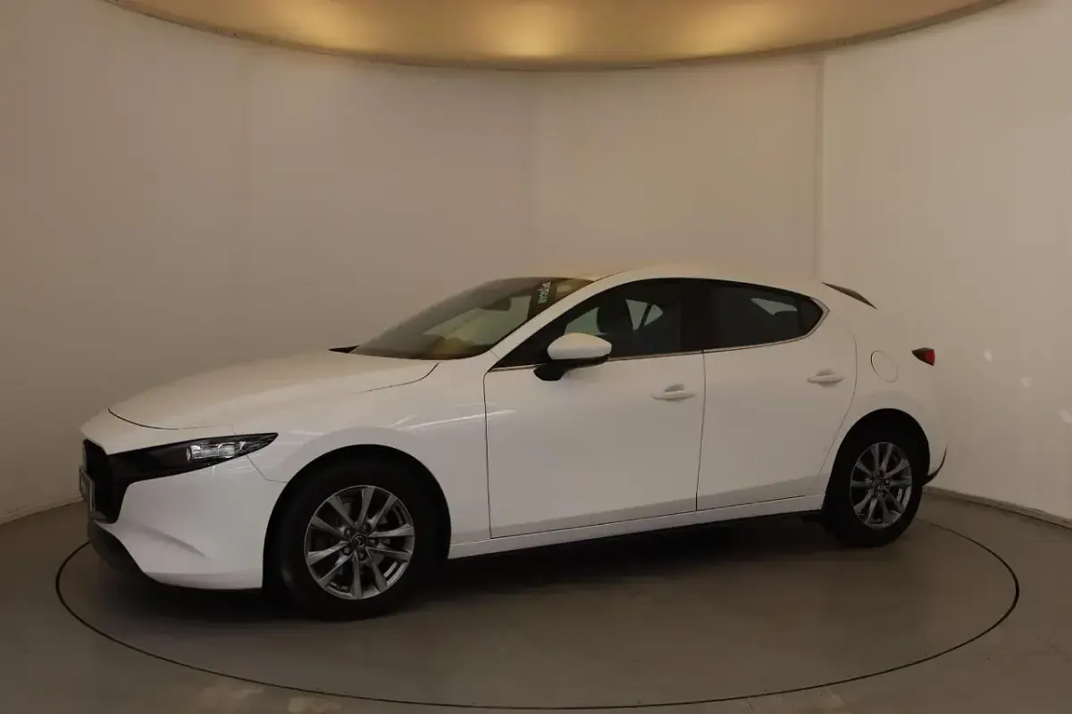Used Mazda 3 Center-Line 120 HP (88 kW) 2023 White Hatchback