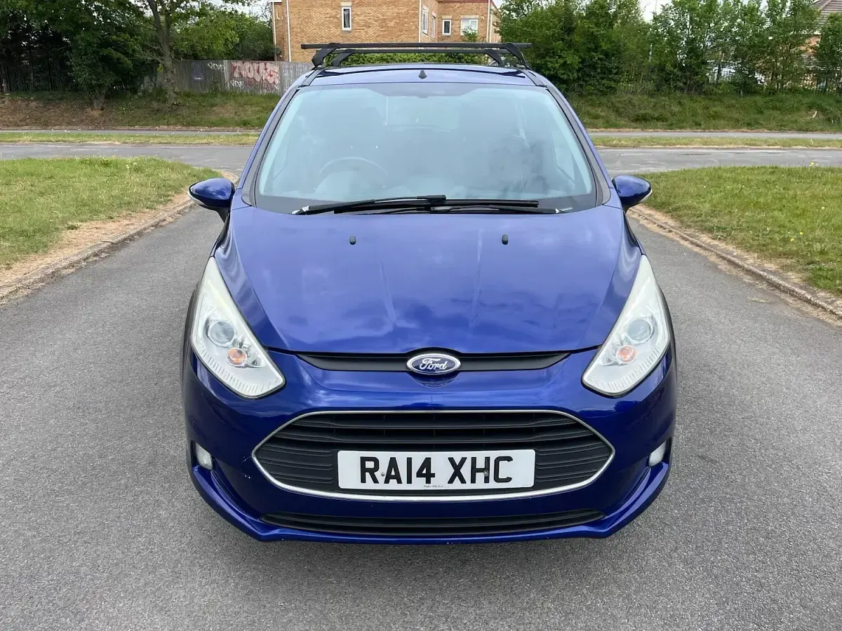 Used Ford B-MAX Zetec 125 HP (91 kW) 2023 Blue MPV
