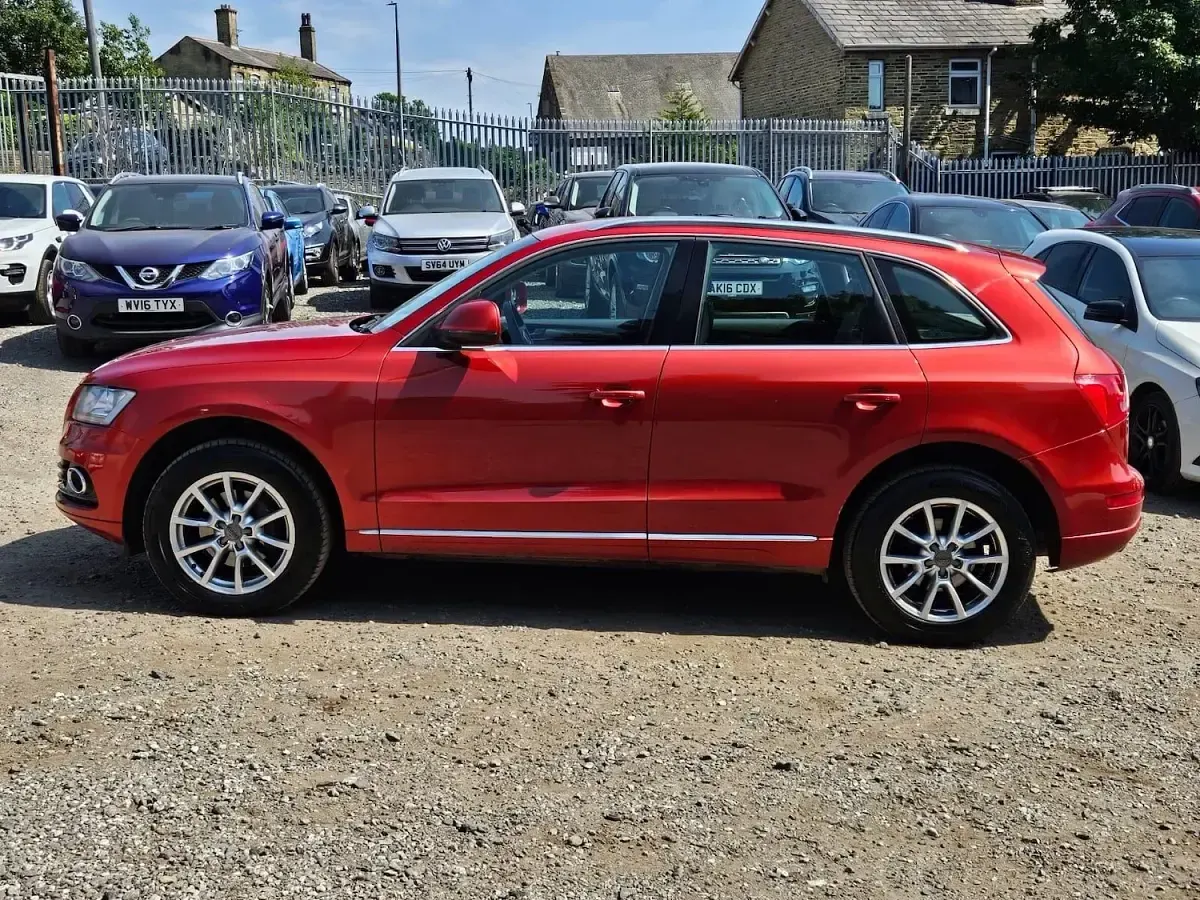 Used Audi Q5 190 HP (139 kW) 2013 Red SUV