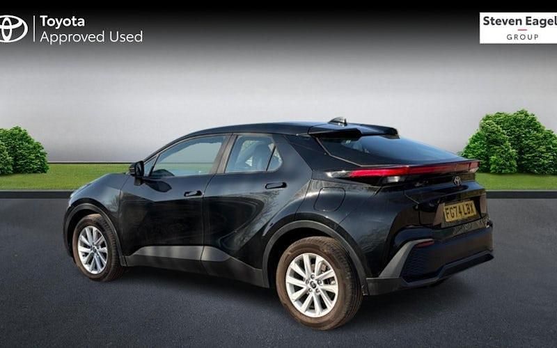 Used Toyota C-HR 140 HP (102 kW) 2026 SUV