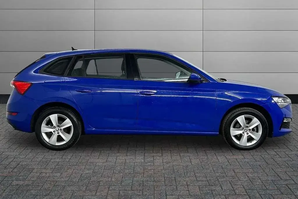 Used Skoda Scala SE 147 HP (108 kW) 2022 Energy blue Hatchback
