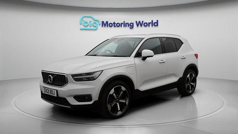 Used Volvo XC40 Inscription 2021 White SUV