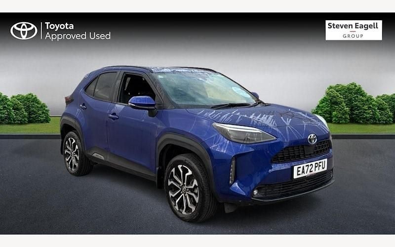 Used 2025 Toyota Yaris Hybrid Design Estate | £20,097 (Super price) - Image 1/3