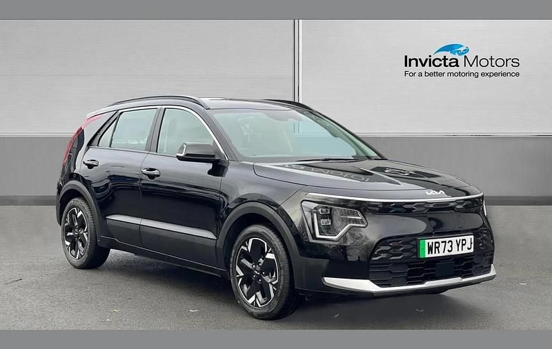 Black Used 2023 Kia e-Niro SUV | £20,000 (Good price) - Image 1/4