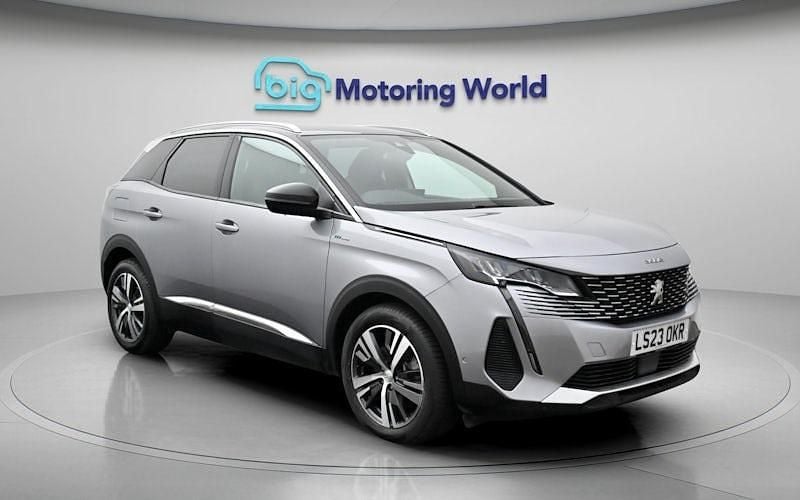 Used Peugeot 3008 Allure+ 300 HP (220 kW) 2023 Grey SUV