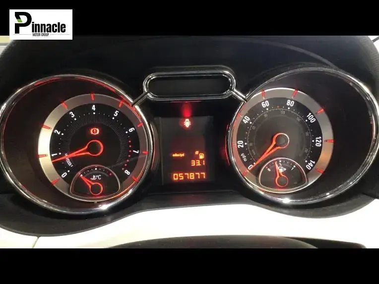 Second-hand Vauxhall Adam Edition 2014 Alb Hatchback
