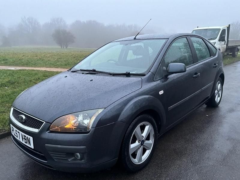 Grey Used 2007 Ford Focus Zetec Hatchback | £895 (Good price) - Image 1/4
