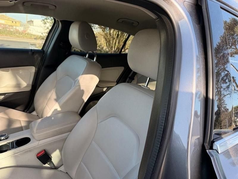 Used Mercedes GLA200 156 HP (114 kW) 2017 Grey SUV