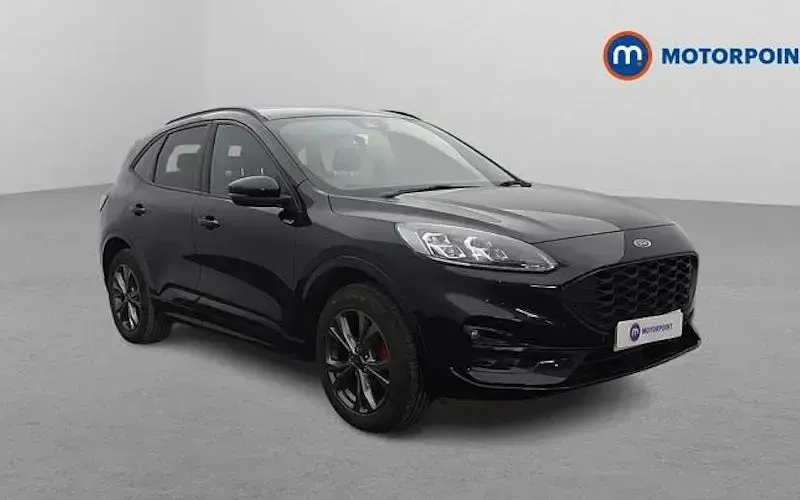 Usado Ford Kuga ST-Line 224 HP (164 kW) 2023 SUV