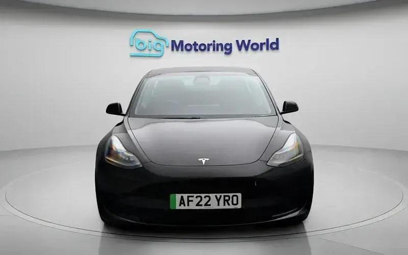 Used Tesla Model 3 Standard Range Plus 222 kW (302 HP) 2021 Black Sedan