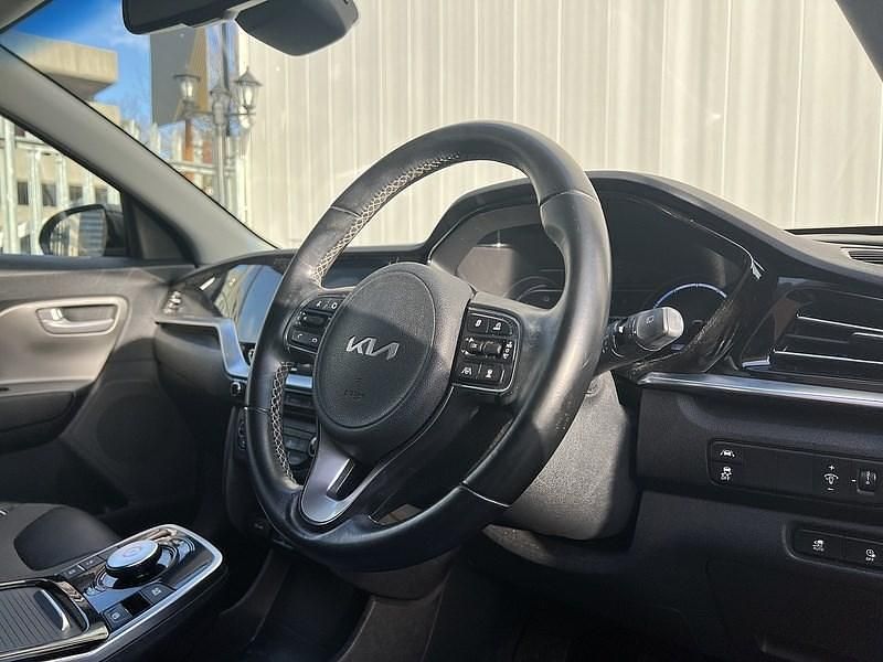 Used Kia Niro 150 kW (204 HP) 2021 Grey SUV