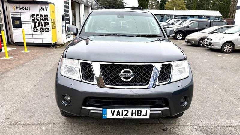Used Nissan Pathfinder Tekna 190 HP (139 kW) 2012 Grey SUV
