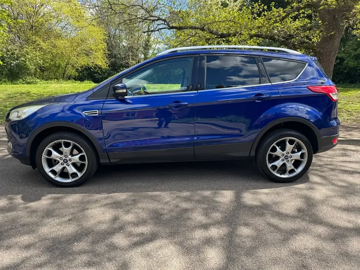 Used Ford Kuga Titanium 150 HP (110 kW) 2016 Blue SUV