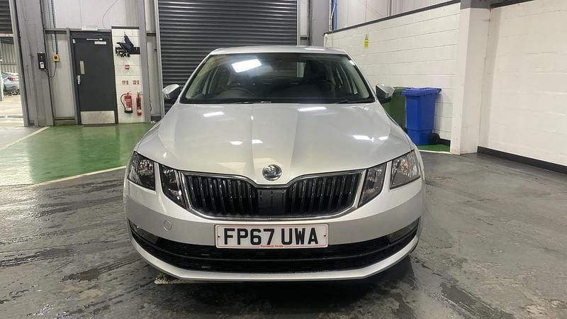Used Skoda Octavia SE 115 HP (84 kW) 2017 Silver Hatchback