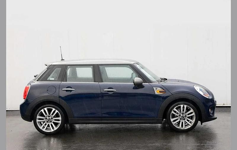 Used Mini Cooper Seven 134 HP (98 kW) 2017 Blue Hatchback