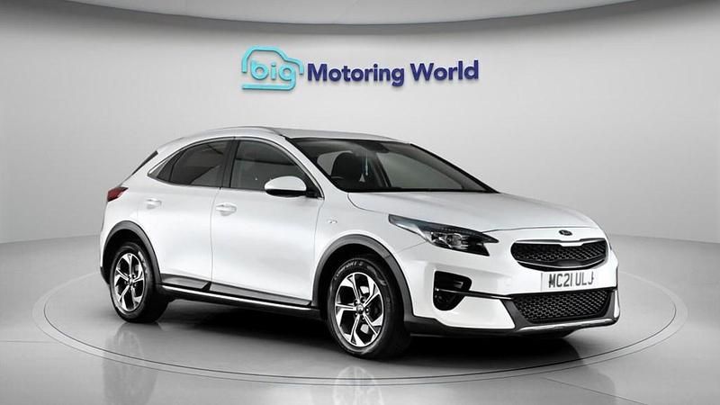 Used Kia XCeed 118 HP (86 kW) 2021 White SUV