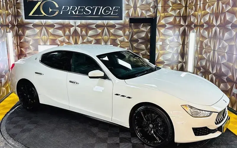 Used Maserati Ghibli 350 HP (257 kW) 2019 White Sedan