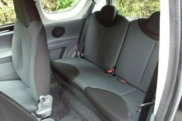 Begagnad Toyota Aygo 2007 Halvkombi