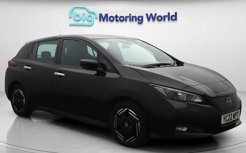 Used 2022 Nissan Leaf Acenta Hatchback | £8,200 (Good price) - Image 1/4