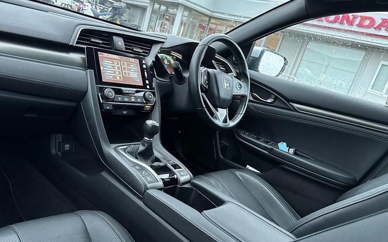 Used Honda Civic EX 126 HP (92 kW) 2022 Hatchback