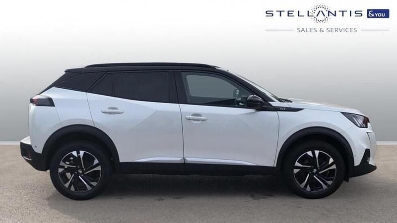 Used Peugeot 2008 GT 129 HP (94 kW) 2022 White SUV