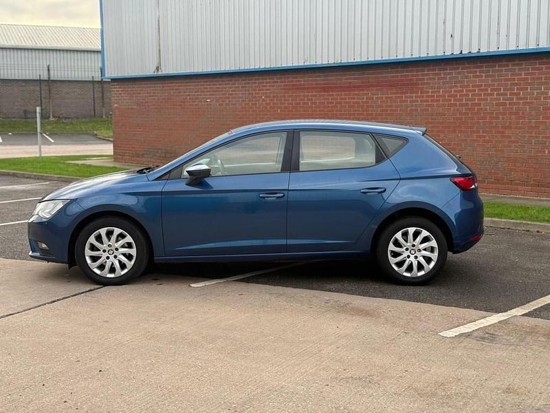 Used Seat Leon SE 2013 Blue Hatchback