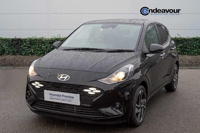 Used Hyundai i10 Premium 79 HP (58 kW) 2025 Black Hatchback