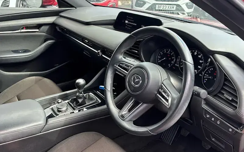 Used Mazda 3 Inclusive 122 HP (89 kW) 2019 Red Hatchback