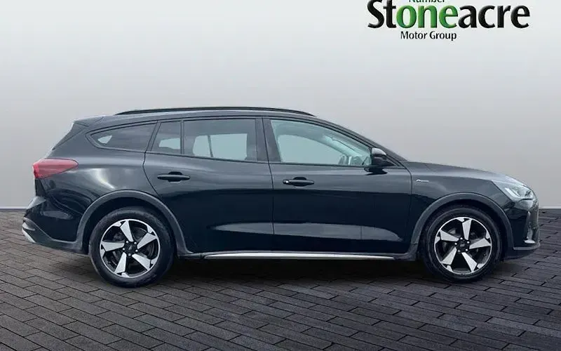 Used Ford Focus Active 125 HP (91 kW) 2023 Hatchback