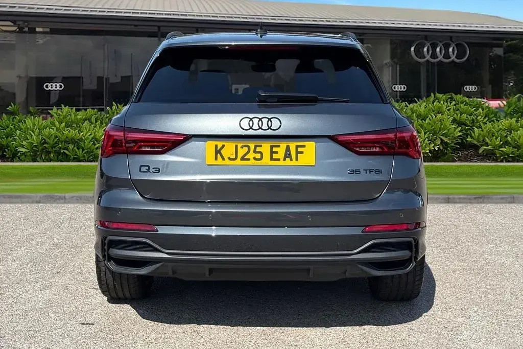 Used Audi Q3 Black Edition 150 HP (110 kW) 2025 Grey SUV