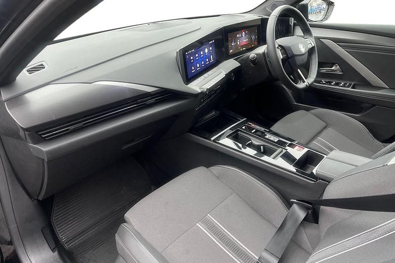 Used Vauxhall Astra S 130 HP (95 kW) 2024 Black Estate