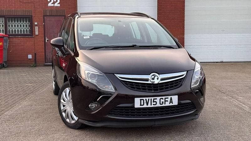 Used Vauxhall Zafira Tourer 140 HP (102 kW) 2015 Brown MPV