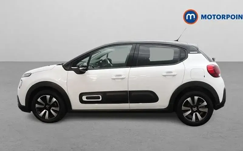 Used Citroën C3 PureTech 110 HP (80 kW) 2024 White Hatchback