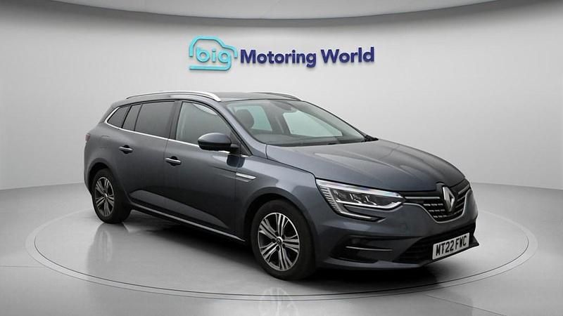 Used Renault Mégane GrandTour Iconic 115 HP (84 kW) 2022 Grey Estate