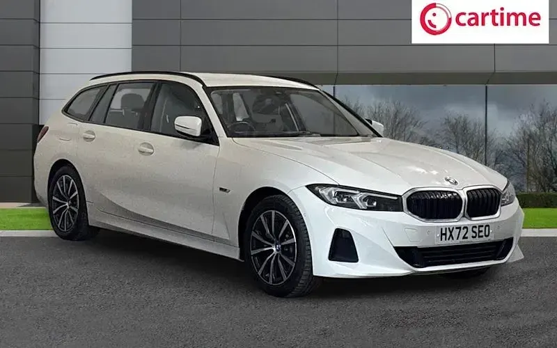 Used BMW 330e Sport Line 292 HP (214 kW) 2023 Estate