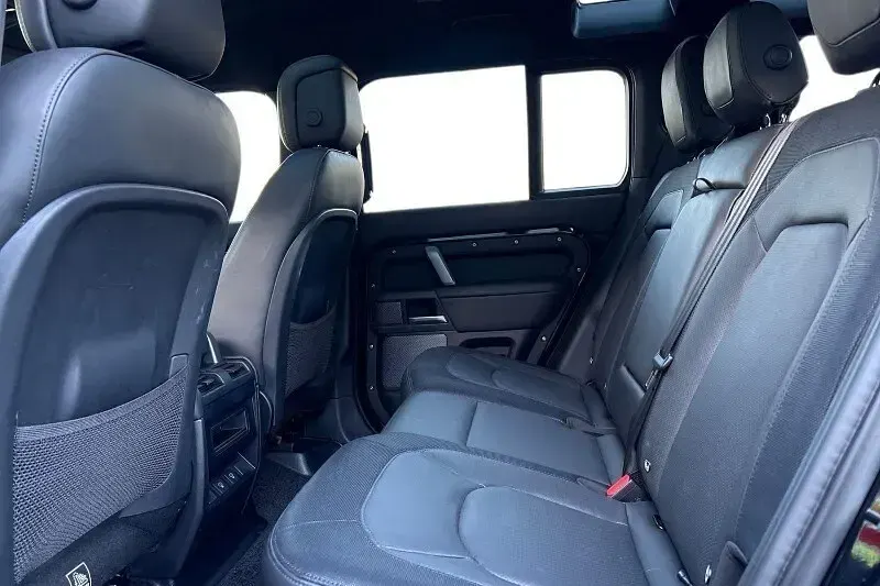 Used Land Rover Defender HSE Dynamic 2024 Black SUV