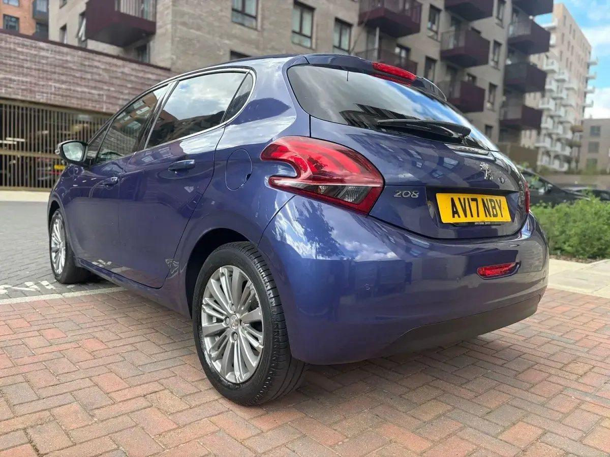 Used Peugeot 208 Allure 2017 Blue Hatchback