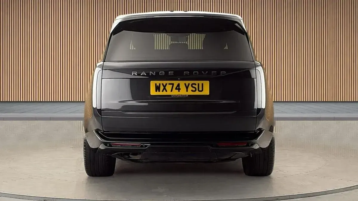 Used Land Rover Range Rover HSE 300 HP (220 kW) 2024 Storm grey SUV