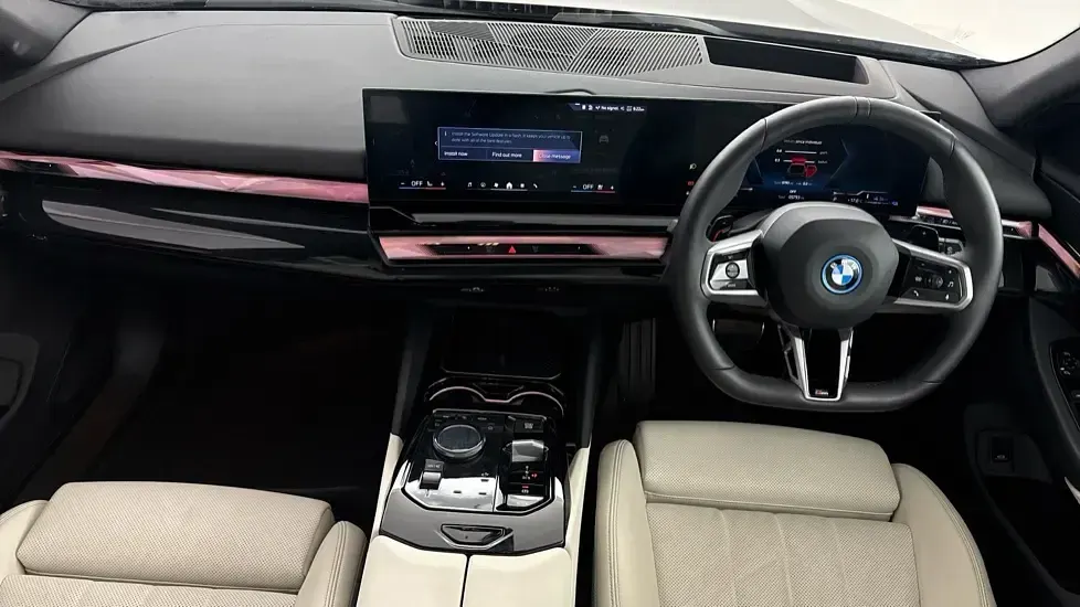 Used BMW 530e M Sport 295 HP (216 kW) 2025 Grey Estate