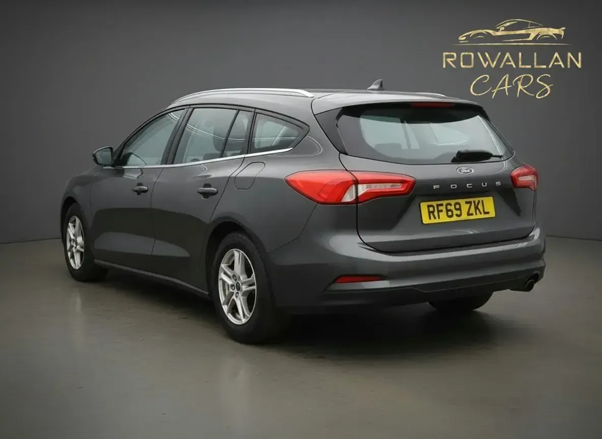 Used Ford Focus Zetec 95 HP (69 kW) 2026 Grey Estate