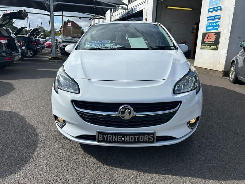 Used Vauxhall Corsa Sportive 95 HP (69 kW) 2015 White Hatchback