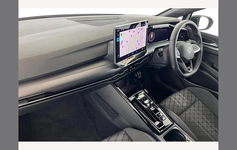 Used VW Golf VIII Black Edition 150 HP (110 kW) 2025 White Hatchback