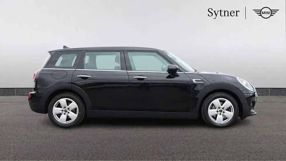 Used Mini Cooper Clubman Classic 136 HP (100 kW) 2020 Black Estate