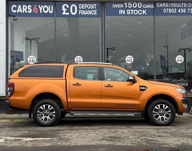 Usado Ford Ranger Wildtrack 200 HP (147 kW) 2016 Laranja Pickup