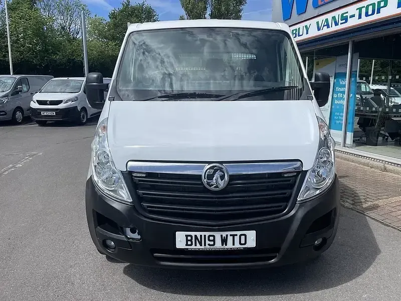 Used Vauxhall Movano S 130 HP (95 kW) 2019 White MPV