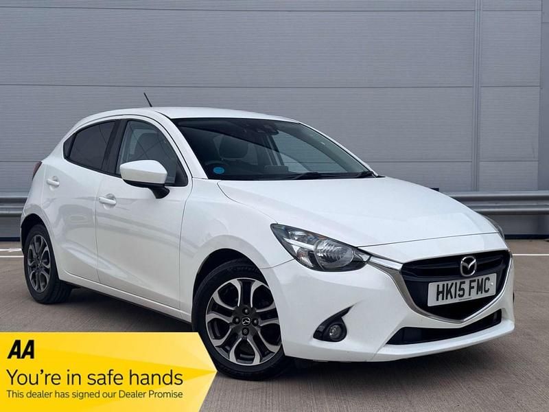 Używany Mazda 2 Edition 2015 Biały Hatchback